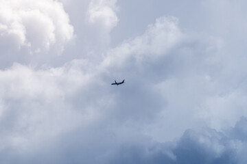 Obraz premium beautiful blobs of clouds in the sky. Nature backgrounds for design, presentations, wallpapers, etc. landscape photography with cloudscape theme