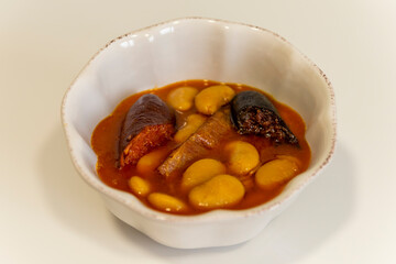 fabes , fabada asturiana , compango , faba , alubia blanca , cassoulet languedoc , porotos , fabada , baked beans , alubias , judias barco avila , fabes con almejas , frijoles charros , judión 