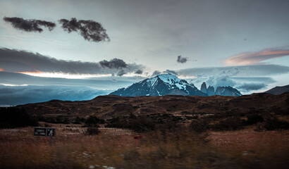Fototapeta na wymiar Meadows and mountains of Patagonia in Chile 