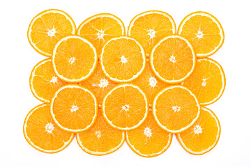 Aufgeschnitte Orangenscheiben einer frischen Orange
