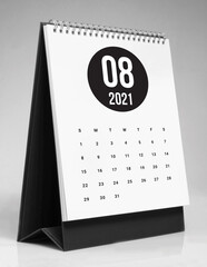 Simple desk calendar 2021 - August