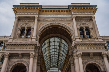 Fototapeta na wymiar Architecture of the city of Milan