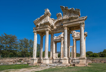 Fototapeta premium Tetrapylon Gate in Aphrodisias ancient city, Aydin, Turkey.