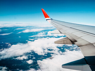 Fototapeta premium wing of airplane