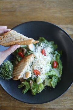 Delisious brekfast with tosts and salad