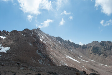 Obraz premium snow covered mountains