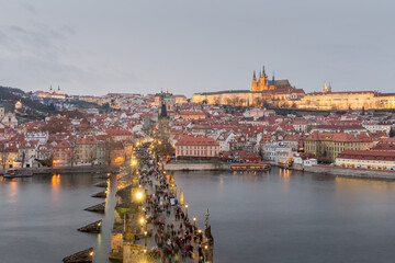 Obraz premium Charles Bridge on Vltava river in Prague, Czech Republic