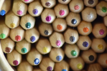 Obraz na płótnie Canvas close-up of colored pencils