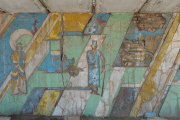 Mosaic mural on the wall of a madrasah, Uzbekistan © Jeroen Kleiberg