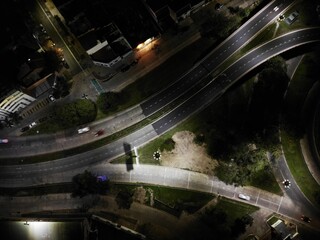 Acercamiento toma lejana a foco de luz de la autopista
created by dji camera