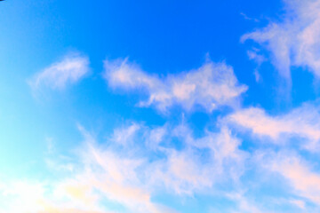 Naklejka na ściany i meble Blauer Himmel mit Wolken als Textur