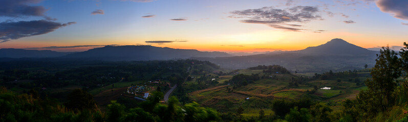 Fototapeta na wymiar Panorama sunrise at the mountain 