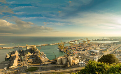 Fototapeta na wymiar Panoramic view of the port in Barcelona. It is one of the busiest container port in Europe in Barcelona, Spain