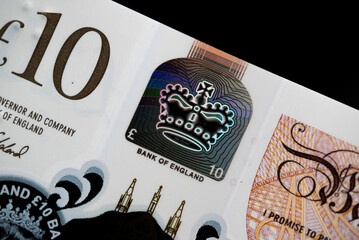 British Ten Pounds note hologram crown