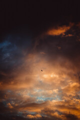 Fototapeta na wymiar Wolken bei Sonnenuntergang