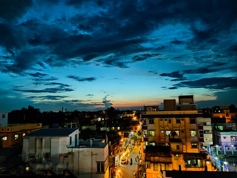 A picture of evening view of sky with the cityscape of Kolkata, night photography