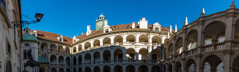 Obraz premium Panoramiv view of the renaissance building 