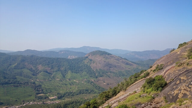 View of western Ghats from Iravikulam national park © sravan
