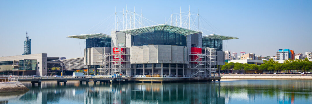 Lisbon Oceanarium, located in the Parque das Nacoes, is the largest indoor aquarium in Europe