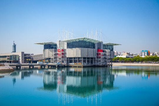 Lisbon Oceanarium, located in the Parque das Nacoes, is the largest indoor aquarium in Europe