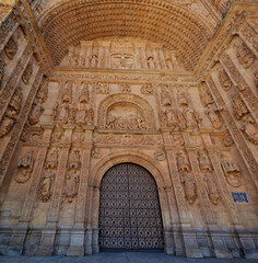 Obraz premium Facade of The Convent of San Esteban. Dominican monastery situated in the Plaza del Concilio de Trento (Council of Trent) in the city of Salamanca. Spain. 