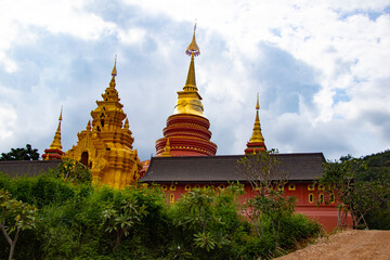 Naklejka premium Wat pa tard doi pa charn