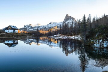 Fototapeta premium LAGO FEDERA CORTINA D'AMPEZZO DOLOMITI ITALY