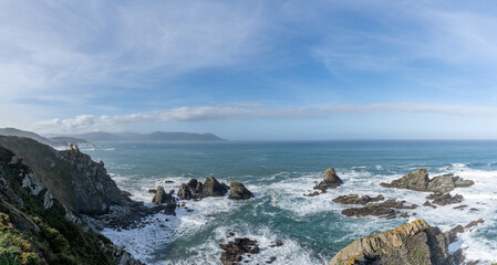 Fototapeta na wymiar view of the wild Galician coast and cliffs at Loiba