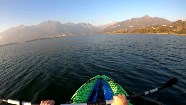 Canoa sul lago di Oggiono
