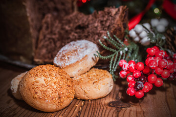 Fototapeta na wymiar typical christmas cookies and polvorones