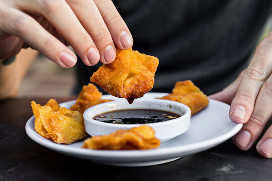 Crab Rangoon