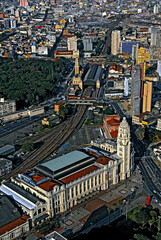 Vista aérea da estação Julio Prestes e estaçao da Luz. Centro histórico. São Paulo. Brasil