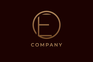 Fototapeta premium letter E logo. Gold linear rounded style isolated on dark background, usable for branding and business logos, Flat Logo Design Template, vector illustration