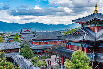 Mufu under the sun in Dayan Ancient Town, Lijiang, Yunnan, China