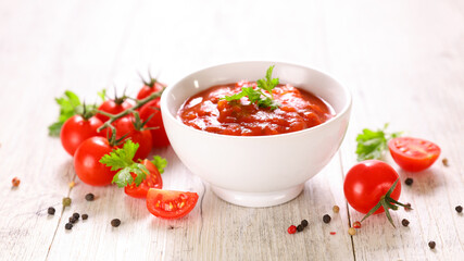 tomato sauce with fresh herbs and tomatoes