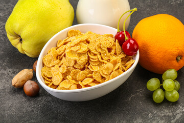 Breakfast with corn flakes and milk
