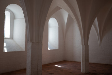 Fototapeta premium Beatiful hall with arches in Hämeenlinna castle in Finland