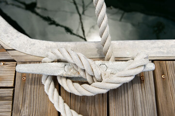 Rope tied to a jetty cleat