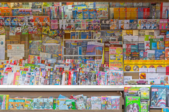 Newspapers Magazines Italy