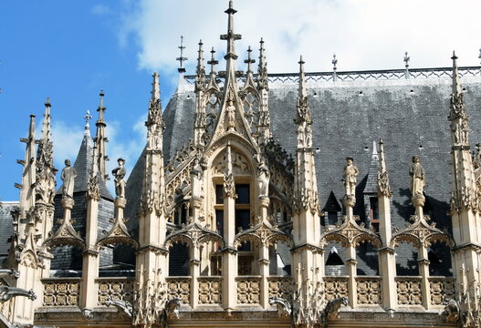 Ville de Rouen, le Palais de Justice, détails de la façade, département de Seine-Maritime, France