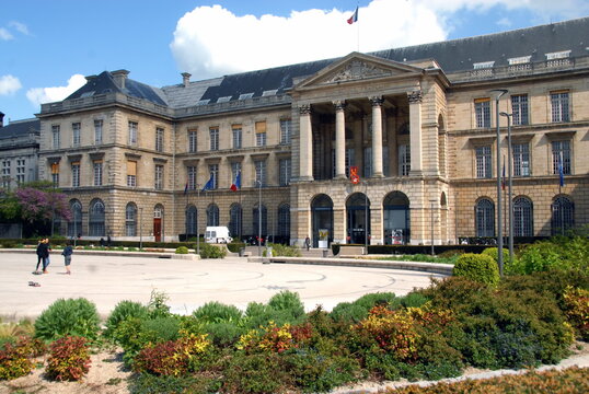 Ville de Rouen, l'Hôtel de Ville et ses jardins, département de Seine-Maritime, France