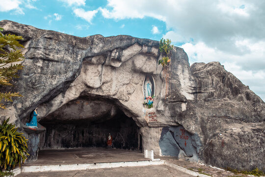 Gruta de Lourdes - Religious monument in the city of S&atilde;o Jos&eacute; de Ribamar, Maranh&atilde;o, Brazil