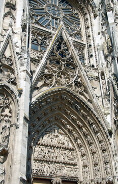Ville de Rouen, cathédrale Notre-Dame de Rouen, détail de la façade, département de Seine-Maritime, France