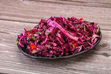 Pickled red cabbage with herbs