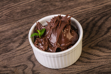 Chocolate spread with nazelnut