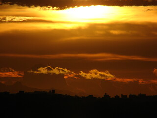 Obraz premium Sunlight at clouds