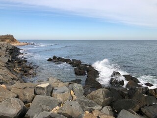 Fototapeta na wymiar rocks in the sea in Montauk New York