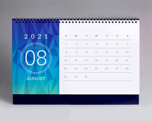 Simple desk calendar 2021 - August