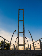 golden gate bridge over the river