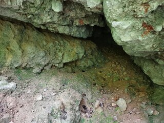 Die Höhle